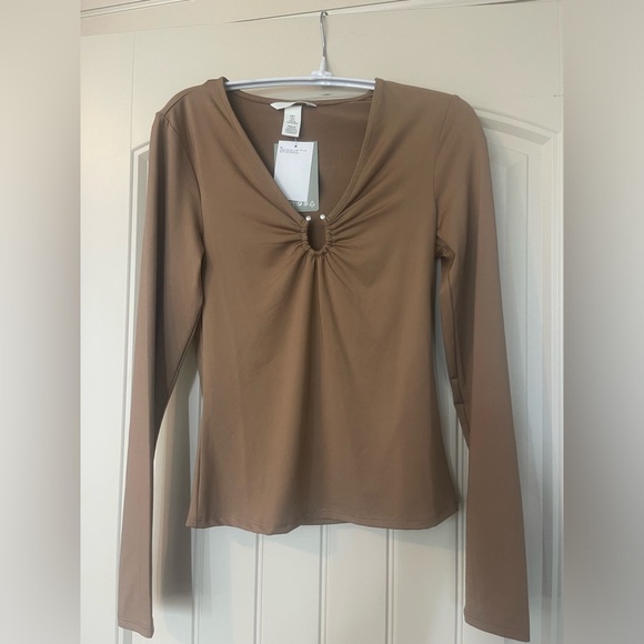 H&M Buckle‎ Detail Tan Long Sleeve Top - Picture 1 of 4